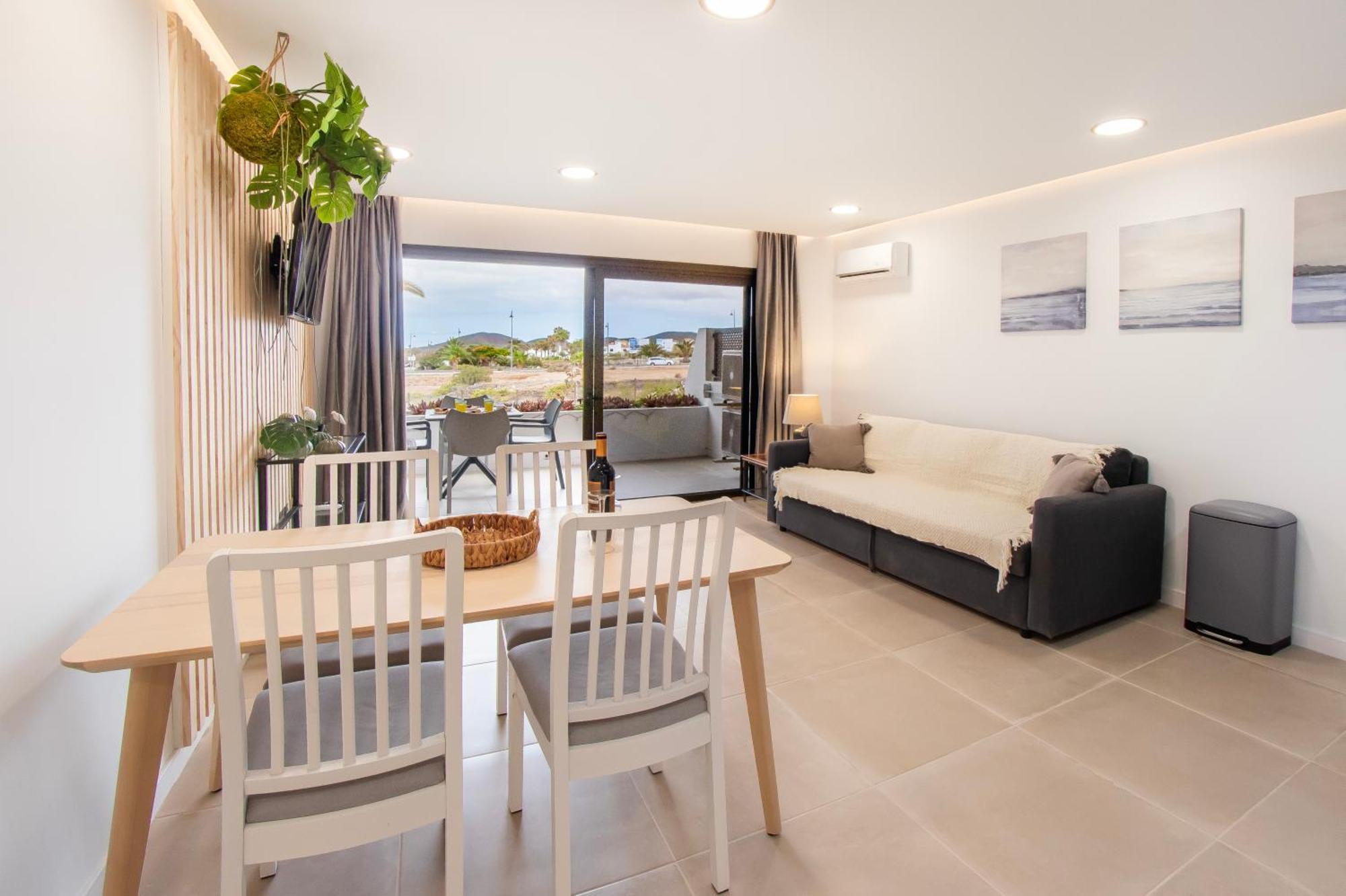 Newly Renovated, Luxurious Apartment With A Heated Pool, 259 圣米格尔德阿沃纳 外观 照片