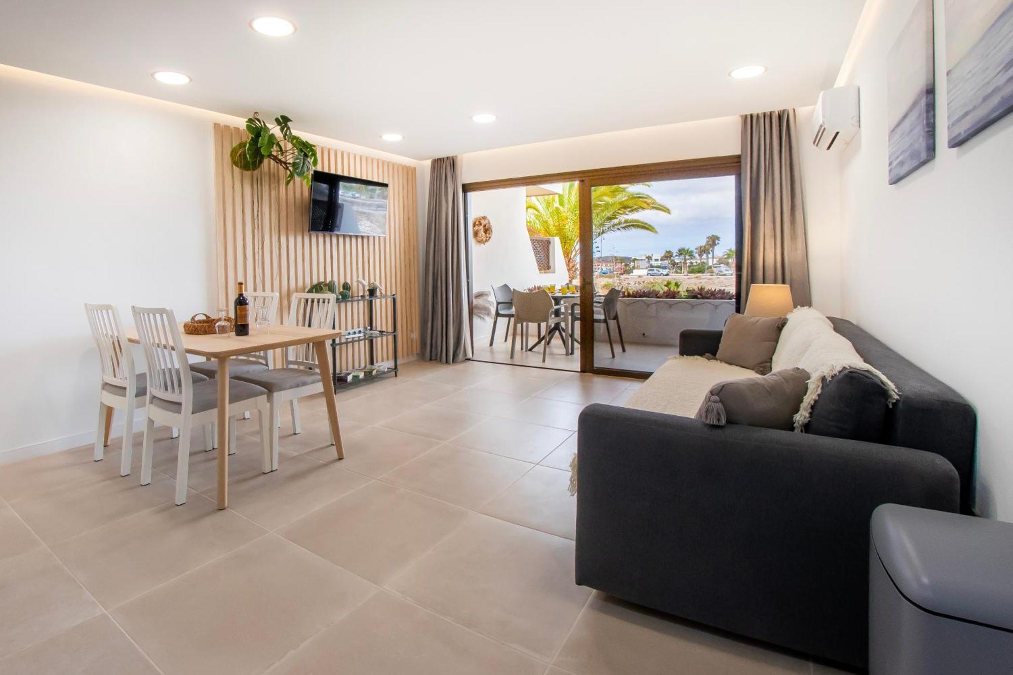 Newly Renovated, Luxurious Apartment With A Heated Pool, 259 圣米格尔德阿沃纳 外观 照片