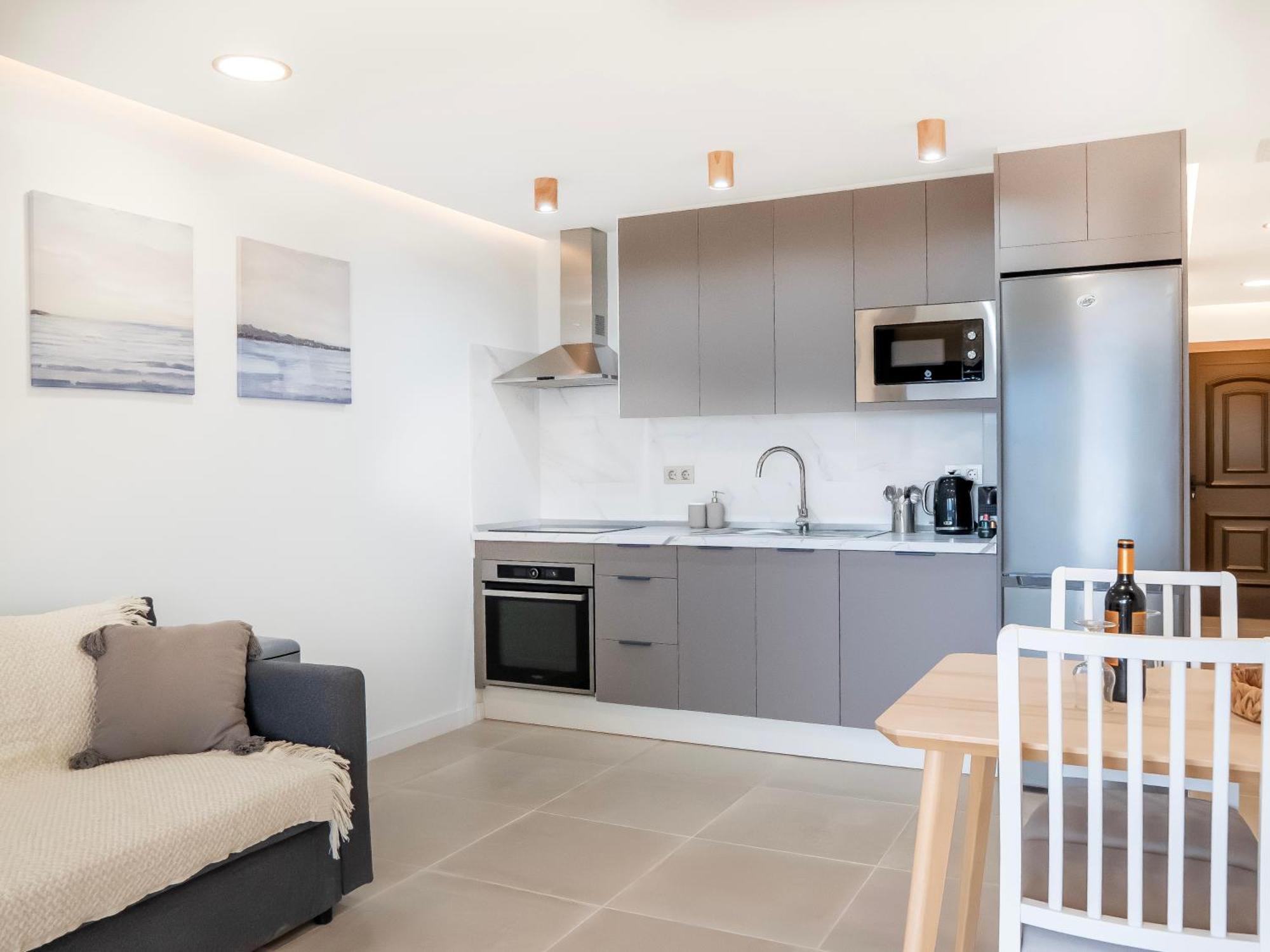 Newly Renovated, Luxurious Apartment With A Heated Pool, 259 圣米格尔德阿沃纳 外观 照片