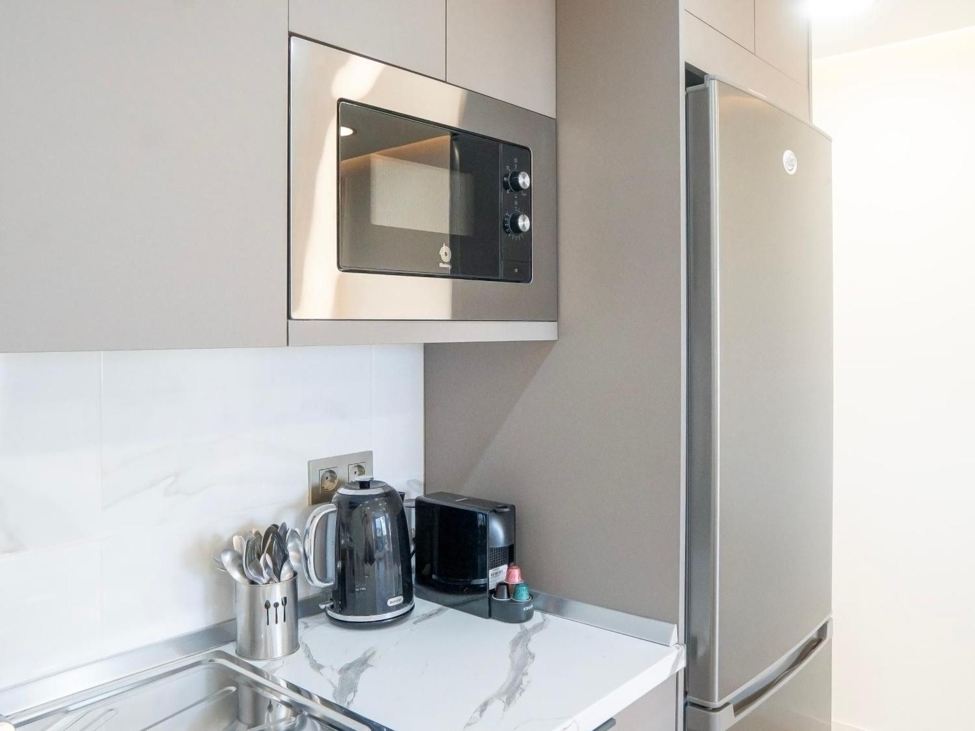 Newly Renovated, Luxurious Apartment With A Heated Pool, 259 圣米格尔德阿沃纳 外观 照片